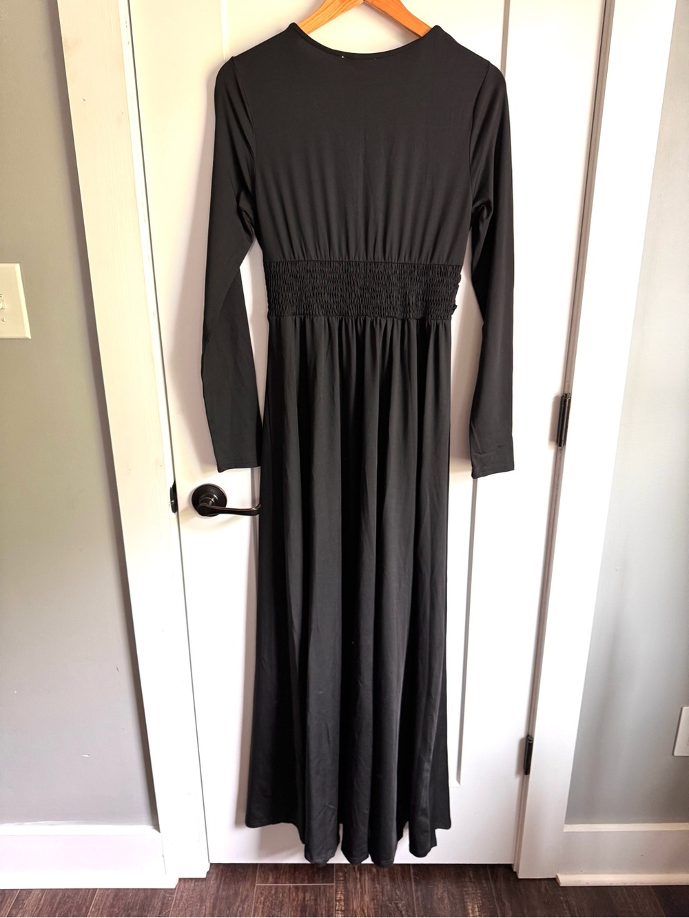Baltic Born Black Deep V Long Sleeve Ruched Maxi Dress L - Picture 5 of 9